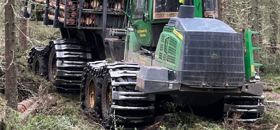 tracks peewag pour porteur forestier